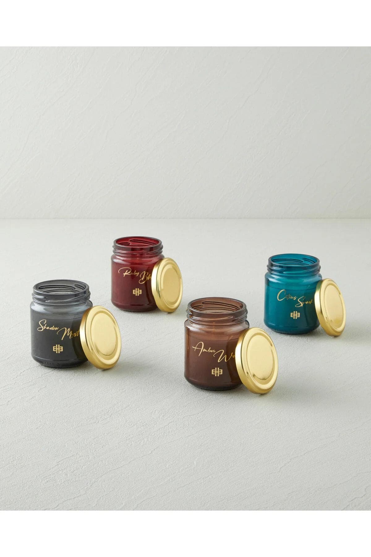 شمع معطر English Home مدل Shadow Myst - ذغالی