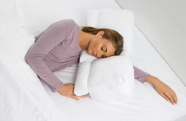 مزایا و فواید استفاده از بالش طبی چیست؟